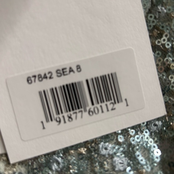 Mac Duggal 67842 NWT BELL SLEEVE FLORAL EMBELLISHED GOWN - Picture 8 of 15